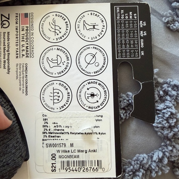 Smartwool women’s hiking socks medium two pairs - Picture 3 of 3